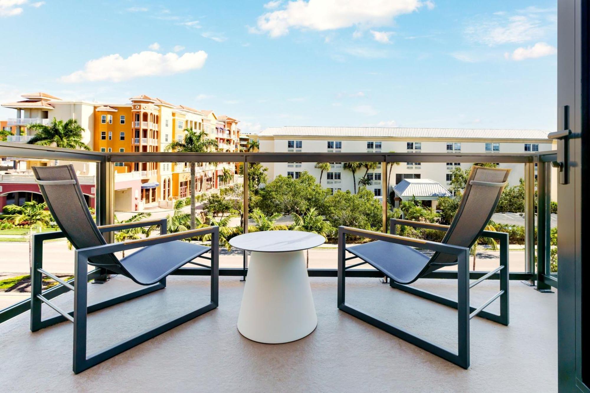 Ac Hotel By Marriott Naples 5Th Avenue Экстерьер фото