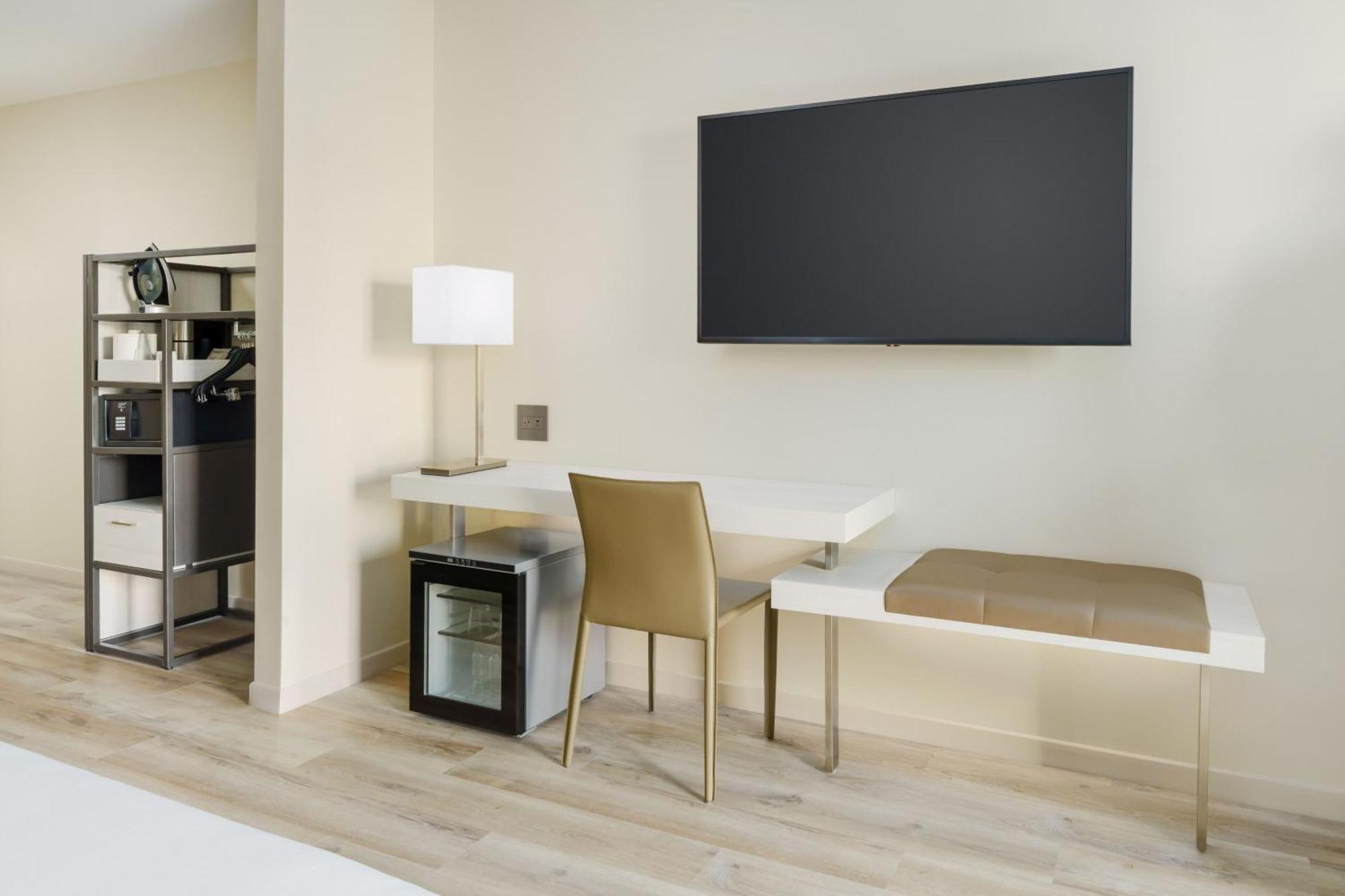 Ac Hotel By Marriott Naples 5Th Avenue Экстерьер фото