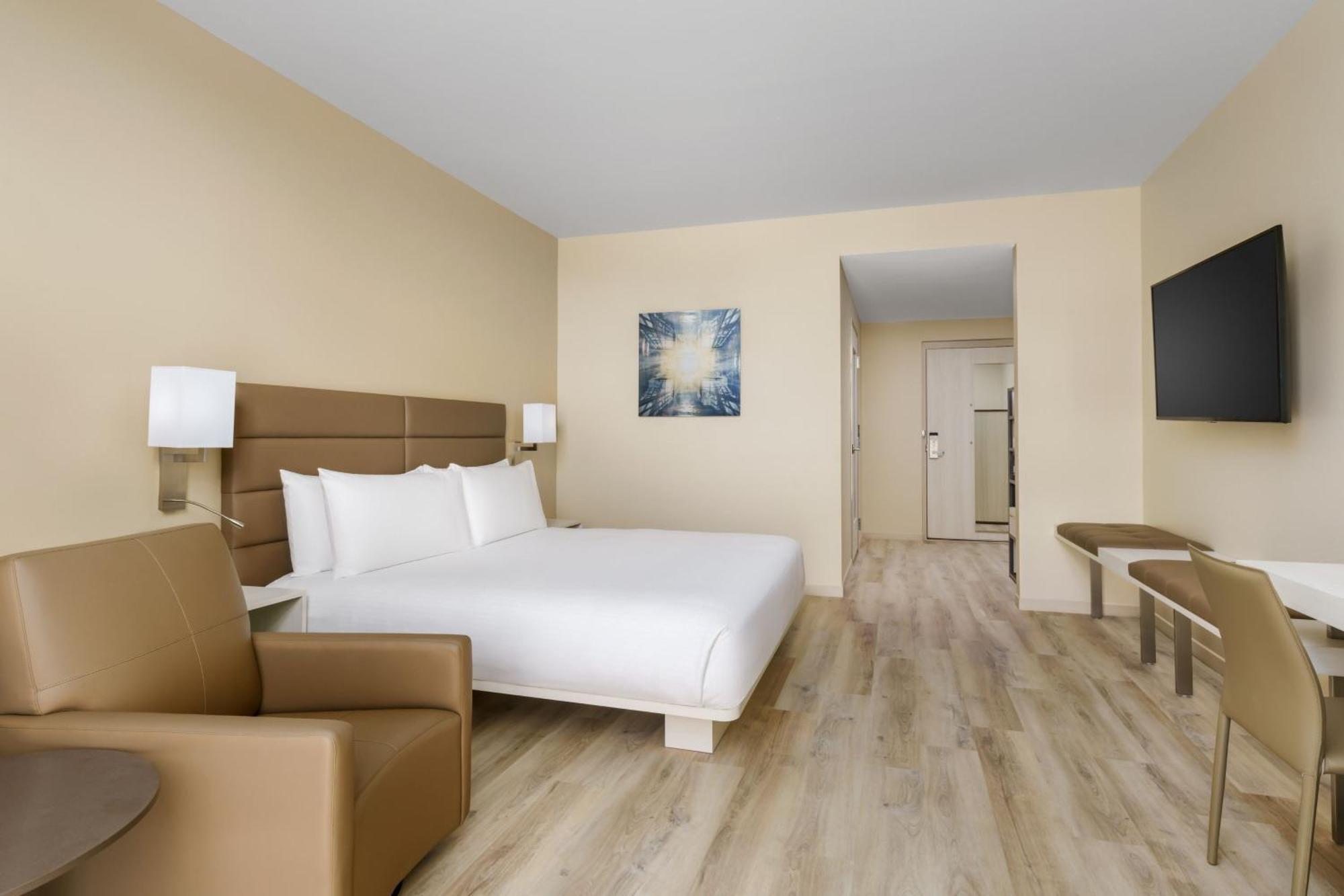 Ac Hotel By Marriott Naples 5Th Avenue Экстерьер фото