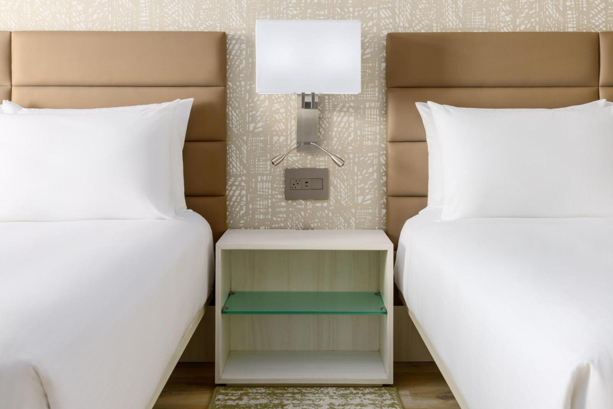 Ac Hotel By Marriott Naples 5Th Avenue Экстерьер фото