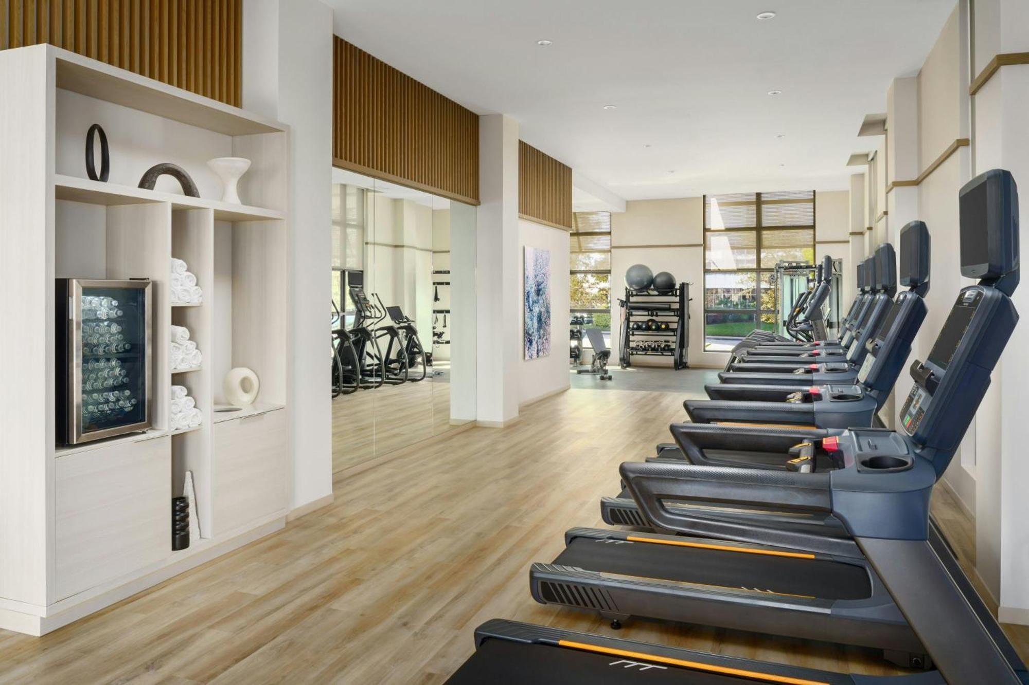 Ac Hotel By Marriott Naples 5Th Avenue Экстерьер фото