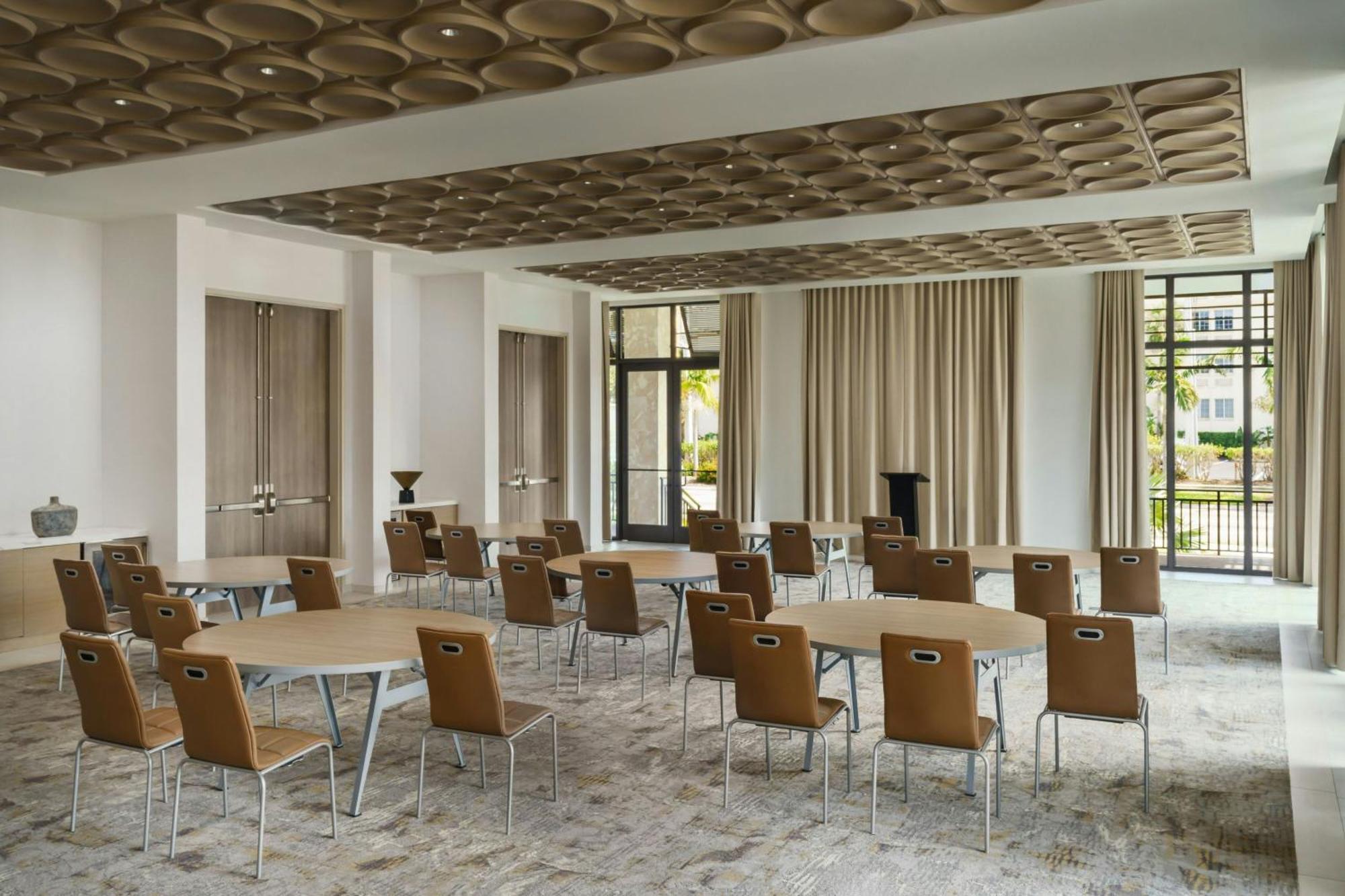 Ac Hotel By Marriott Naples 5Th Avenue Экстерьер фото