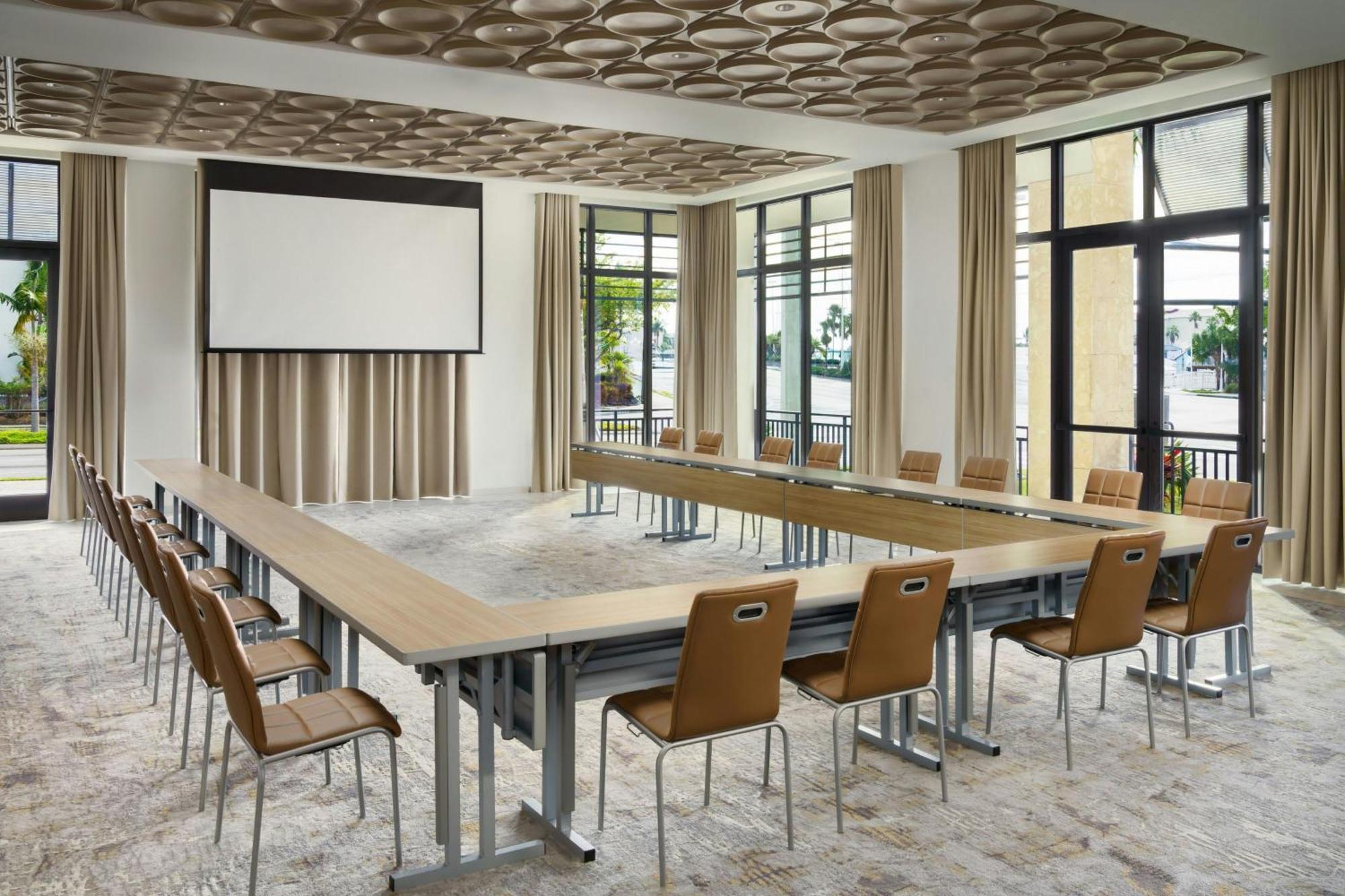 Ac Hotel By Marriott Naples 5Th Avenue Экстерьер фото